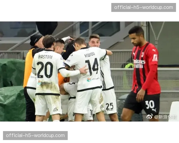 “AC米兰客场对阵拉齐奥，莱奥开场4分钟闪击破门”